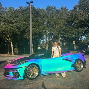 This is an authentic LOUIS VUITTON Monogram Marignan in Rose Poudre.